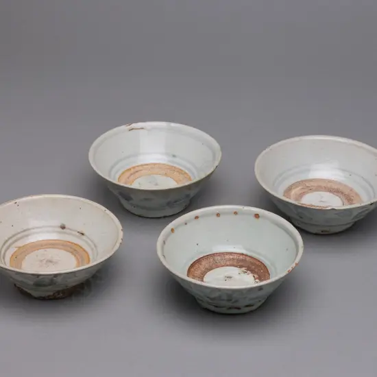 Four Vietnamese Lê period stoneware bowls,